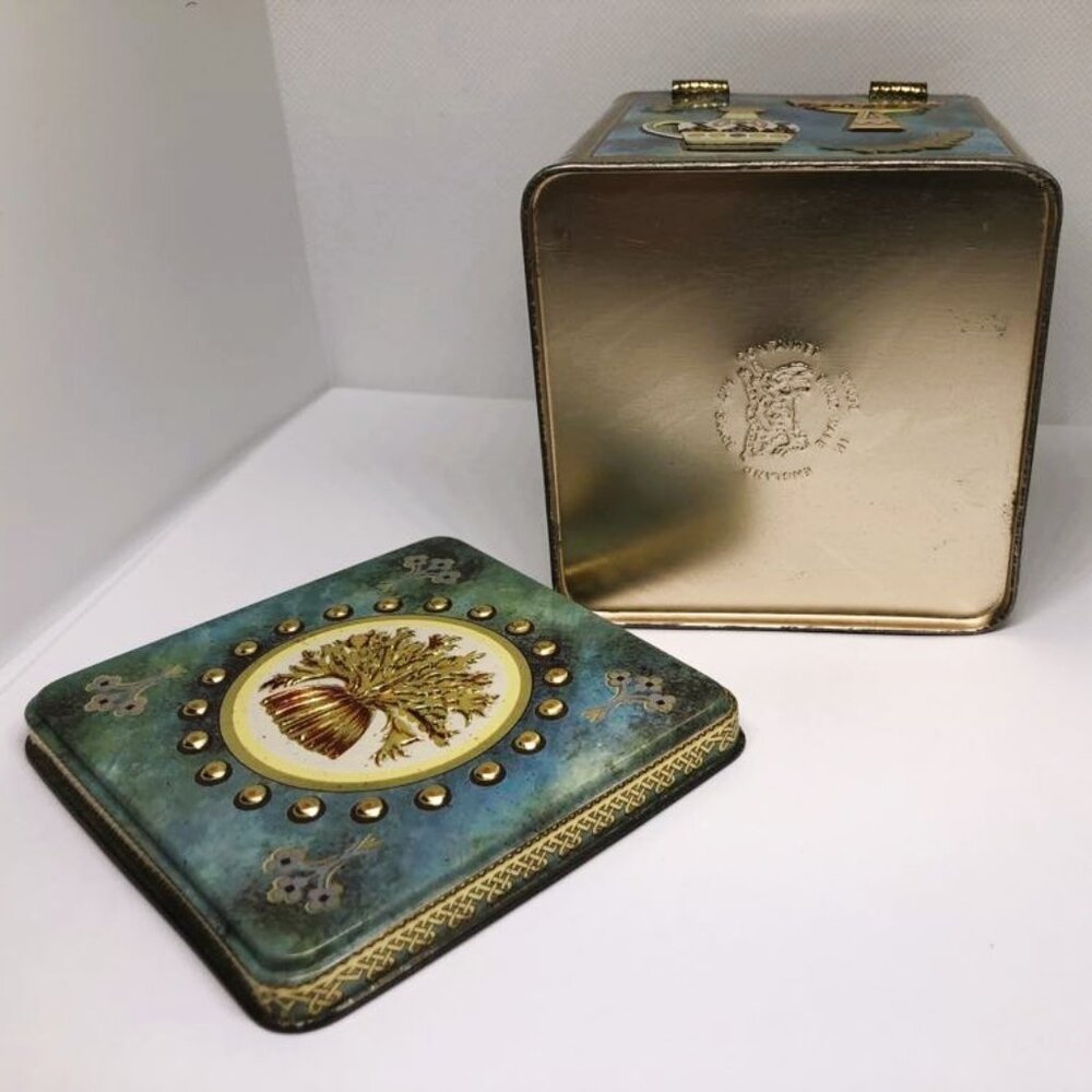 Vintage Metal Container - Picture 2 of 3